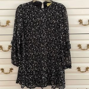 Zara brand new/no tags-mini pleated dress black with white flowers